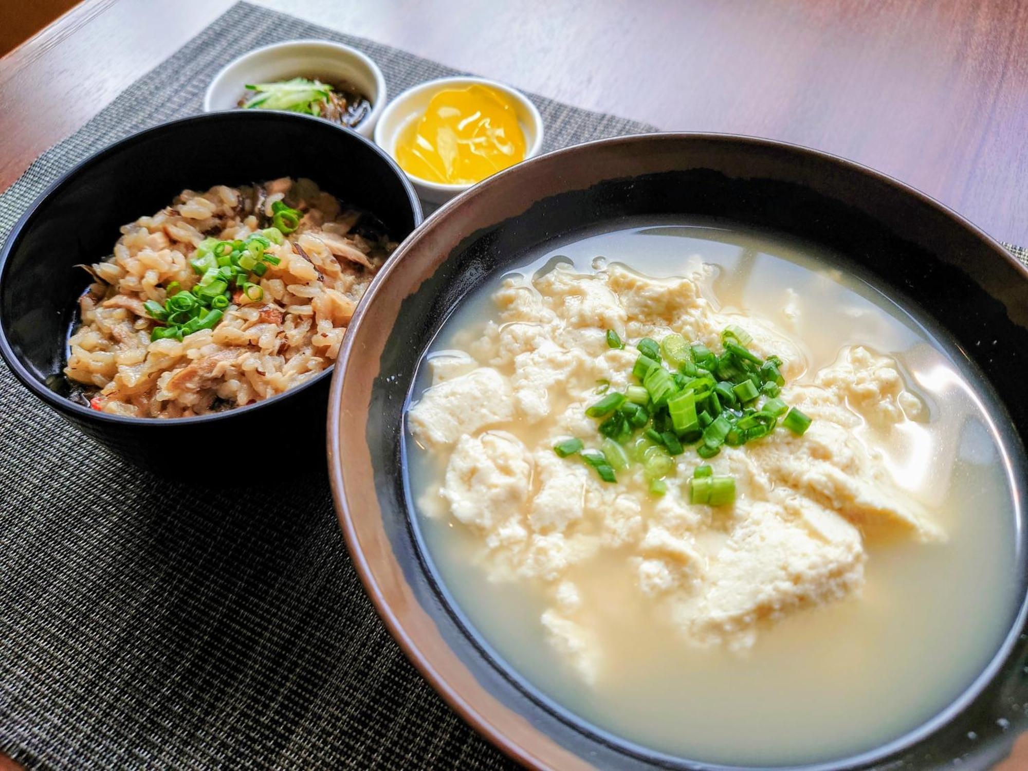 Okinawa Hotel Precia ناهَ المظهر الخارجي الصورة